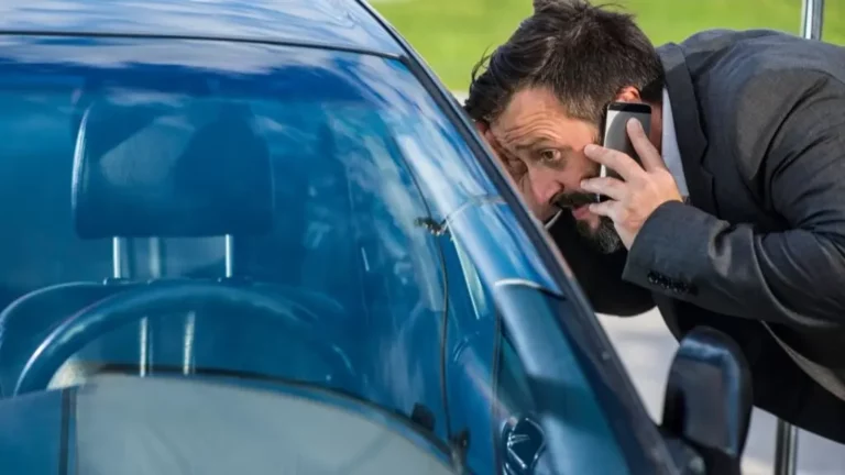 Vitre voiture Bloquée